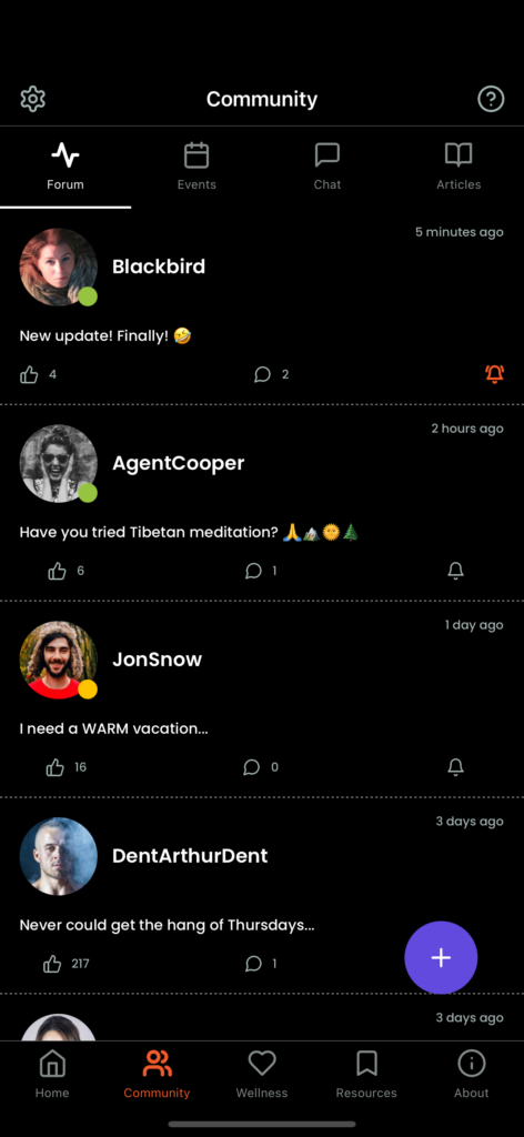 App screenshot of forum screen with dark mode.